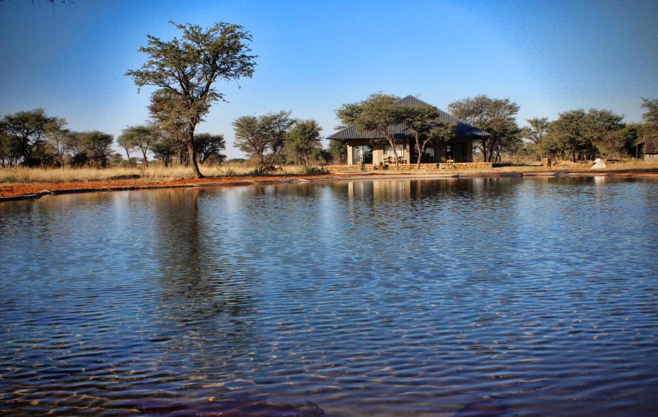 Africa Awaits Lodge & Safaris Gobabis Exterior photo