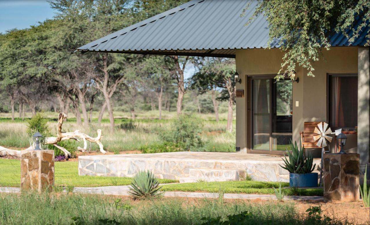Africa Awaits Lodge & Safaris Gobabis Exterior photo